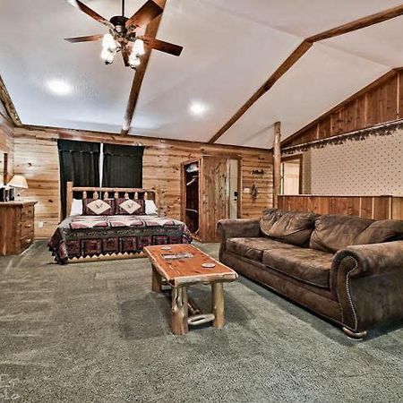 Secluded Cabin In The Woods! 1 Story Villa Eureka Springs Esterno foto
