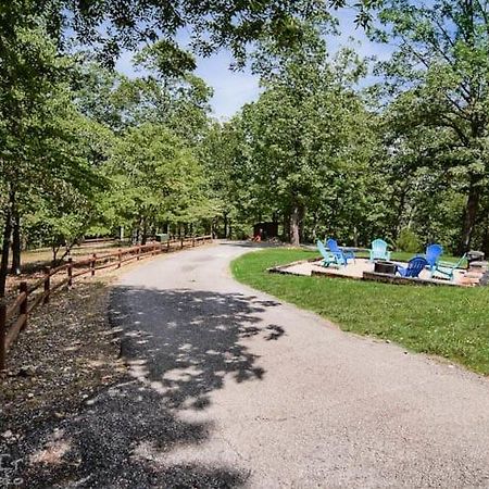 Secluded Cabin In The Woods! 1 Story Villa Eureka Springs Esterno foto